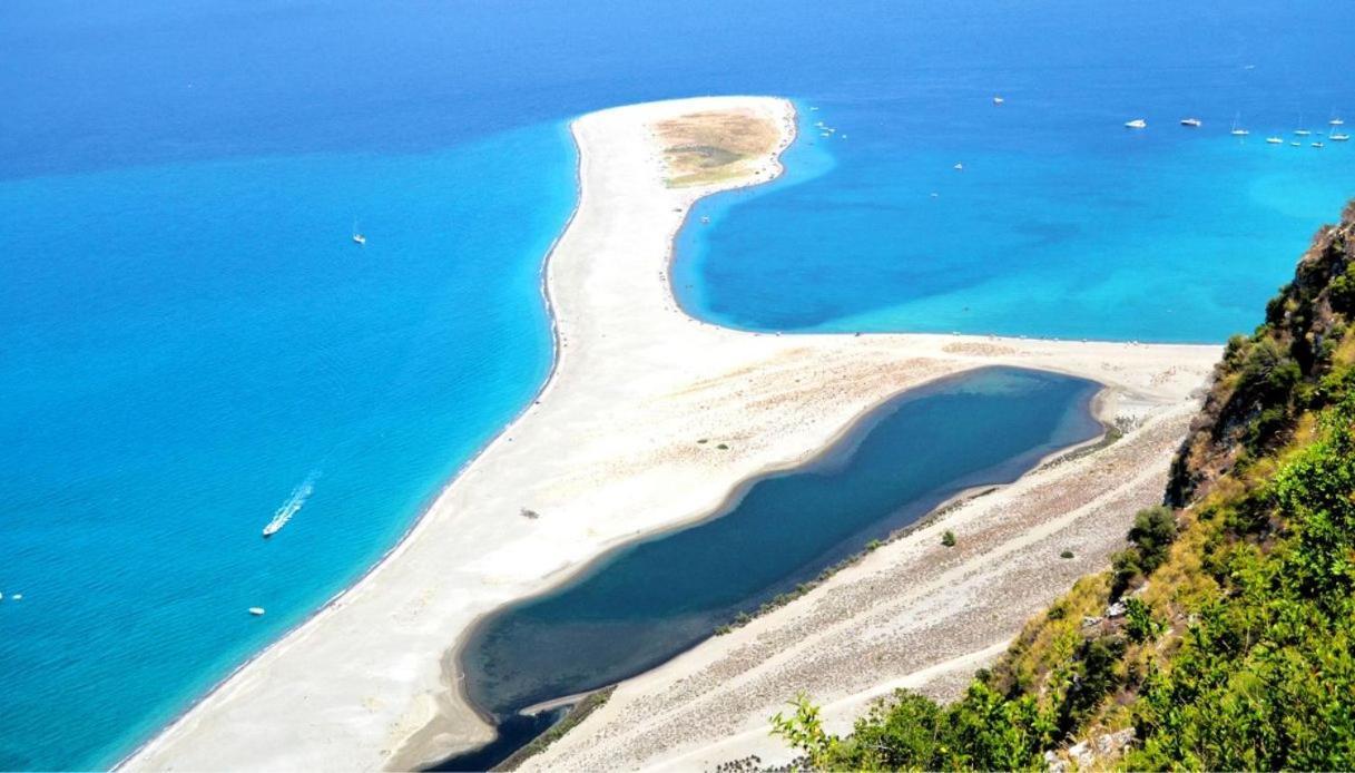 La Casetta Di Simo A Pochi Minuti Dal Mare Falcone Exterior foto